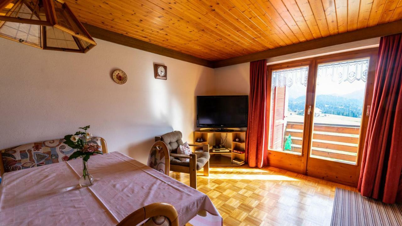 Apartamento Haus Kipfen Sibratsgfäll Exterior foto